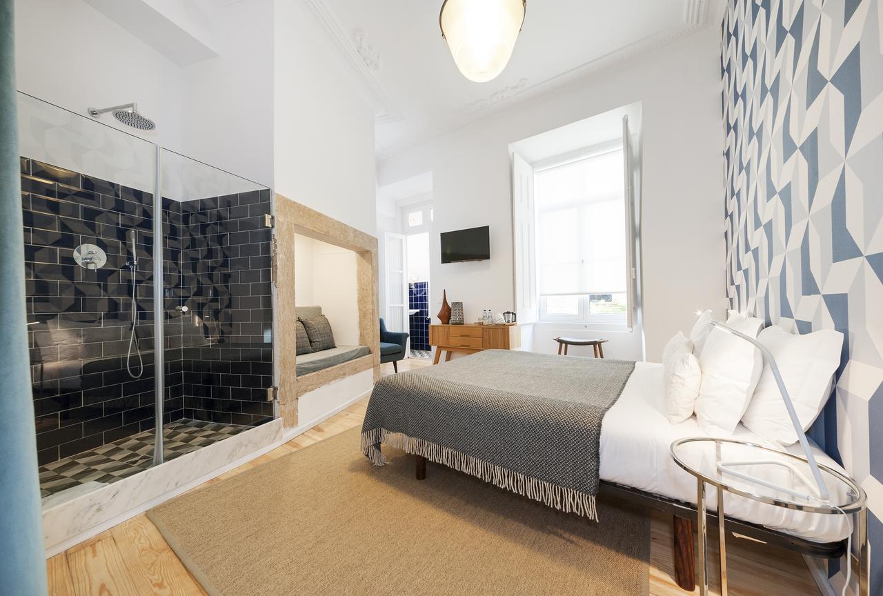 Lisbon Cheese & Wine Suites 4*